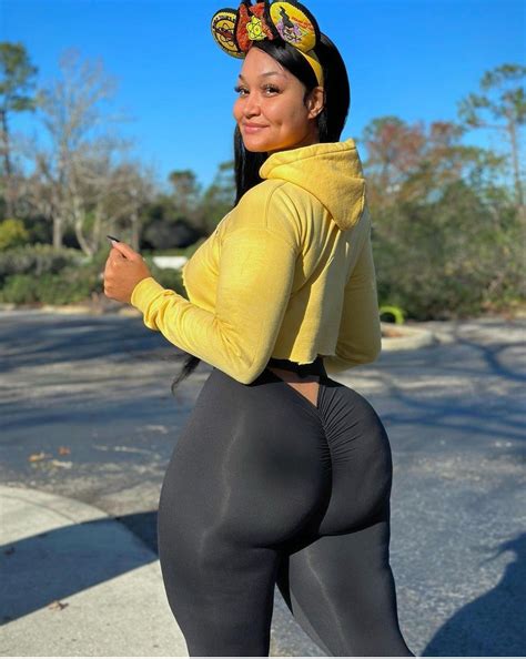 Booty Queen : r/DarladimplesGirl