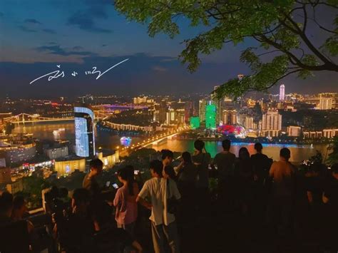 实拍广西柳州夜景，被赞“中国第一，世界第三”，你看看怎么样？_腾讯新闻