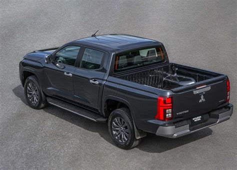 2024 MITSUBISHI TRITON - INEAX MOTORS