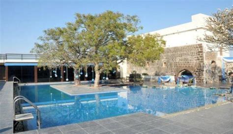The Best Resorts Near Pune for Weekend Gateways | WhatsHot Pune