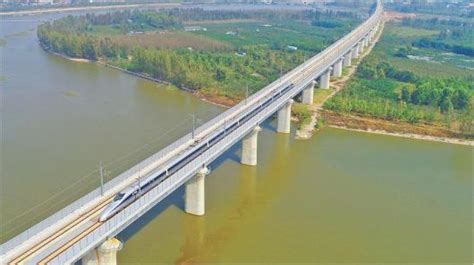 山东省人民政府 媒体聚焦 后来居上，全省高速铁路里程达2319公里