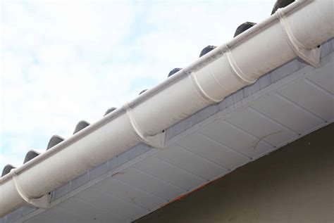 Vinyl Gutter Installation in New Orleans | Big Easy Gutters