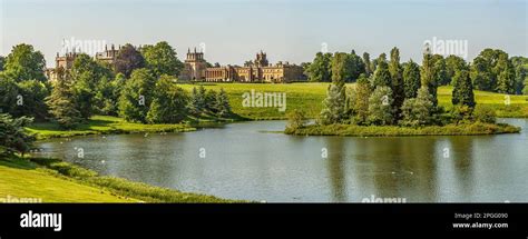 Park and Gardens of Blenheim Palace near Oxford, Oxfordshire, England ...