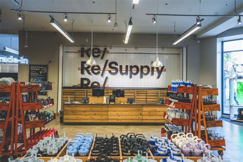 REI Las Vegas - Boca Park Store - Las Vegas, NV - Sporting Goods ...