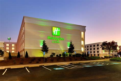 HOLIDAY INN & SUITES ATLANTA AIRPORT-NORTH BY IHG - 2026 Hotel Reviews ...