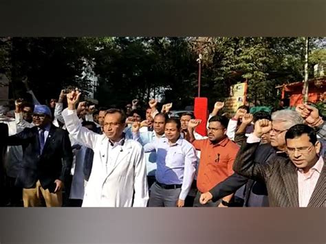 MP: Medical teachers on strike against govt's proposal to give medical ...