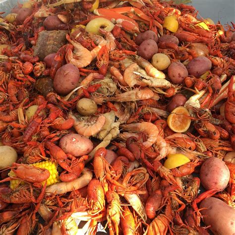 How to Boil Crawfish Louisiana Style - Southern Boyz Outdoors