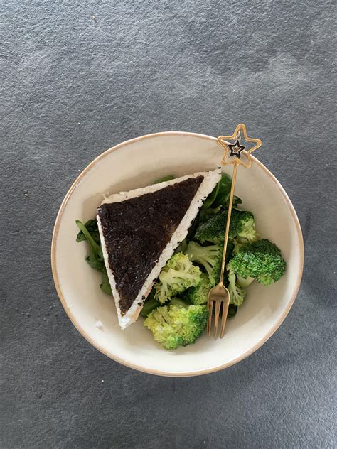 Obsessing over sushi sandwiches but need to make it look like a meal ...