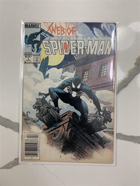 Got my hands on this beauty, along with issue 2 and the first 2 annuals ...