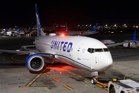 United Schedules First Greenland Route | AirlineGeeks.com