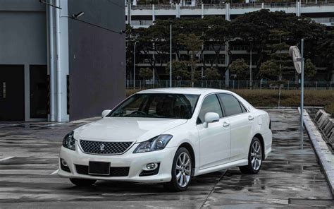Toyota Launches New 'Crown' Series Sedans In Japan Toyota, 42% OFF