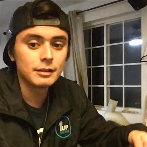 Matty G Shock Build Video Live on the 1up Racing Facebook Page