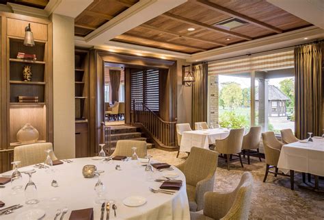 Cascade Hills Country Club Dining Room - Integrated Architecture