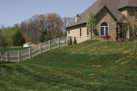 Large Yard Fence 的图像结果