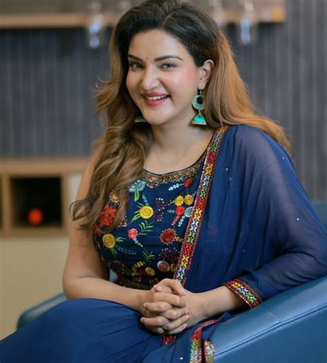 Honey Rose: బాలయ్య హీరోయిన్‌కు లైంగిక వేధింపులు... 30 మందిపై కేసు ...
