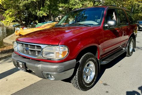 No Reserve: 1999 Ford Explorer XLT 4×4 for sale on BaT Auctions - sold for $7,000 on October 31 ...