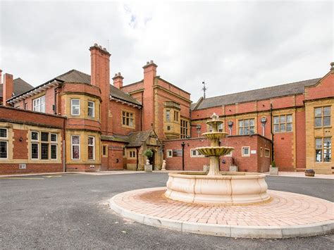 Wolverhampton Tourism (2024): All You Need to Know Before You Go