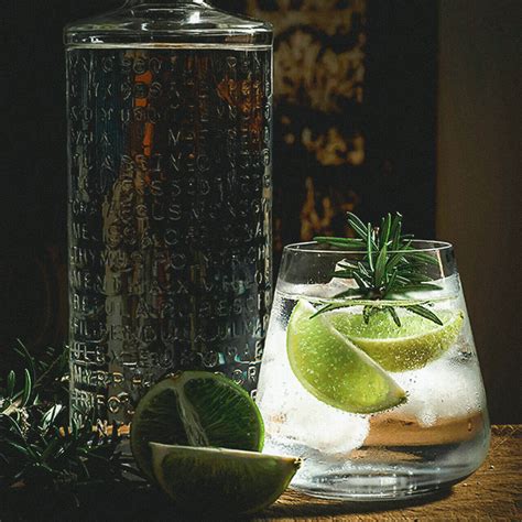 History of Gin: Origin, Craze, & Evolution