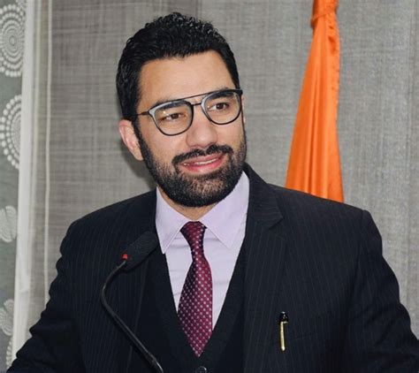 Secretary Health asks all HoDs to work with utmost dedication to ensure ...