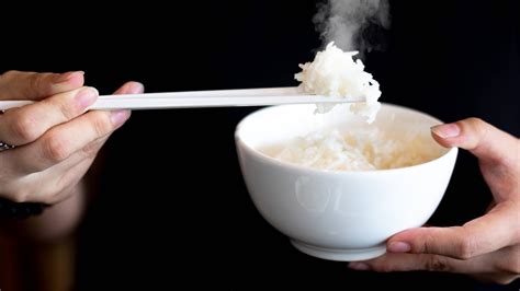 How To Eat Different Foods With Chopsticks - Recipes.net
