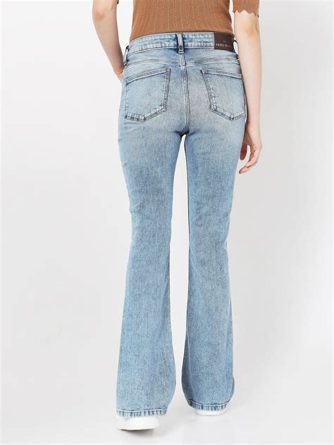 Buy Women Blue Mid Rise Bootcut Jeans online | VeroModa