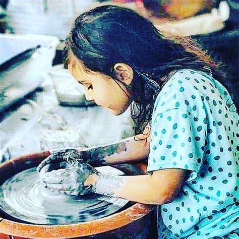 Rental Pottery Wheel Lesson Deal, Ripple Mobile Arts, Indianapolis, 13 ...