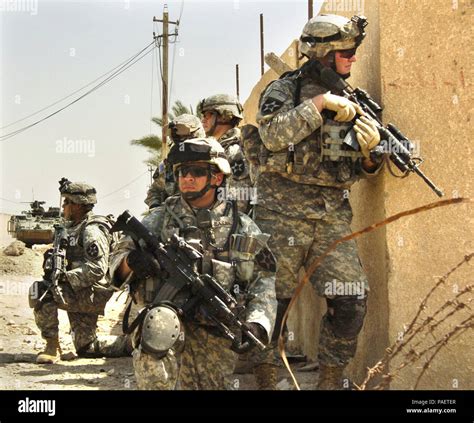 Us army soldiers from bravo hi-res stock photography and images - Alamy