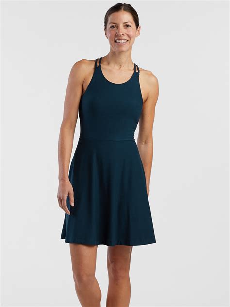 Ditch the bra: Built-In Bra Dress | Title Nine