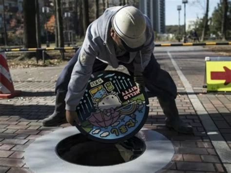 Japan Goes For Beautification Of Sewar Systems; Covers Manholes With ...