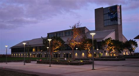 University of Hawaii West O’ahu Masterplan - FISHER MARANTZ STONE