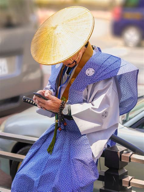 15 Traditional Japanese Clothing for Men to Know | Korokai