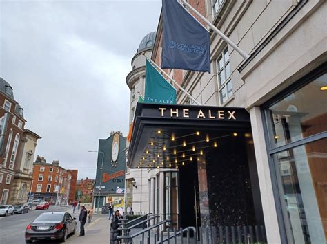 IRELAND'S RUSTIC LODGES (Gold Beach) - Hotel Reviews, Photos, Rate ...