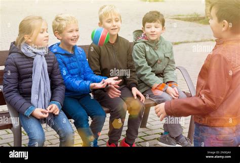 Play Ball Together 的图像结果