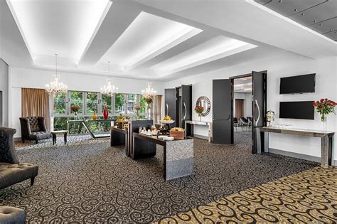 PROTEA HOTEL FIRE & ICE JOHANNESBURG MELROSE ARCH - Hotel Reviews ...