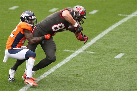 Buccaneers vs. Chargers: Week 4 Final Score Prediction