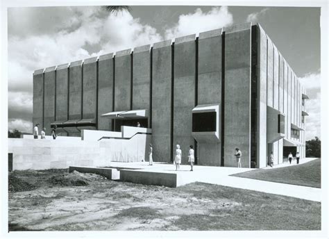 UQ Library 的图像结果