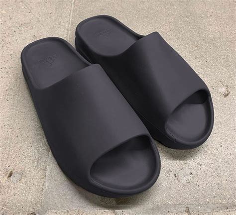Two More adidas Yeezy Slides Revealed For Fall 2020 | Slides shoes ...