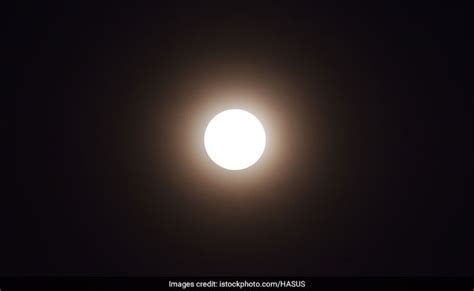 April's Pink Moon 2019: आज रात दिखेगा Pink Moon, ऐसे कर पाएंगे दीदार ...