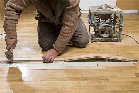 How Much Does It Cost to Repair Floors? (2026)