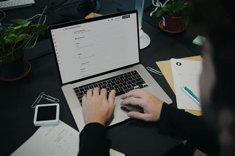 Using Computer 的图像结果