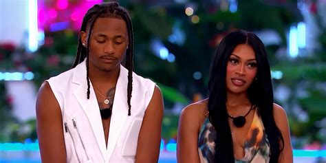Love Island OG Gets Voted Off In Show's Most Emotional Exit — Even ...