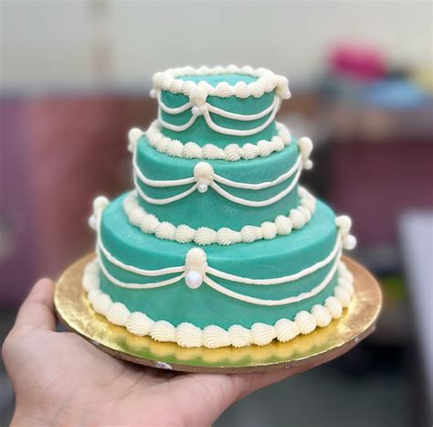 Vintage Tiffany Mini Cake – Essange