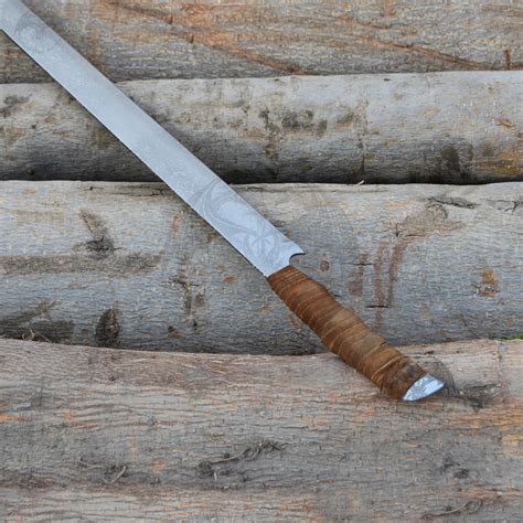 Uruk Hai Sword Scimitar Sword Swords Planet Scimitar Uruk Hai How To