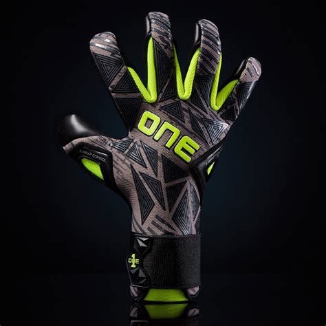 GEO 3.0 Carbon Goalkeeper Gloves | Hybrid Cut Goalie Gloves | One Glove