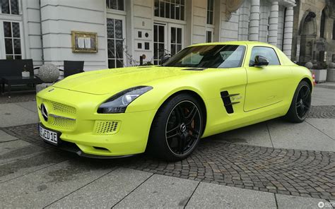 mercedes sls electric ride on car 6v reviews