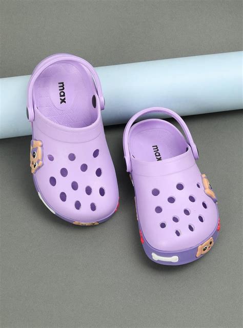 Buy Girls Clogs with Decorative Foxing Online at just Rs. 499.0 ...