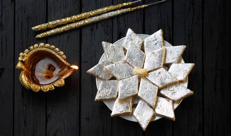 10 Things That Happen In Every Desi House During Diwali