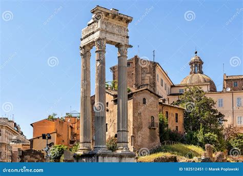 Temple of Vesta in Rome, Italy Stock Image - Image of ancient, famous ...