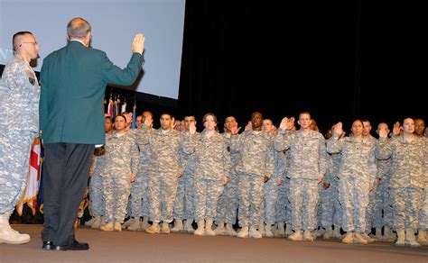 40th MP Bn. conducts mass re-enlistment | Article | The United States Army
