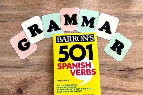 Language Books 的图像结果